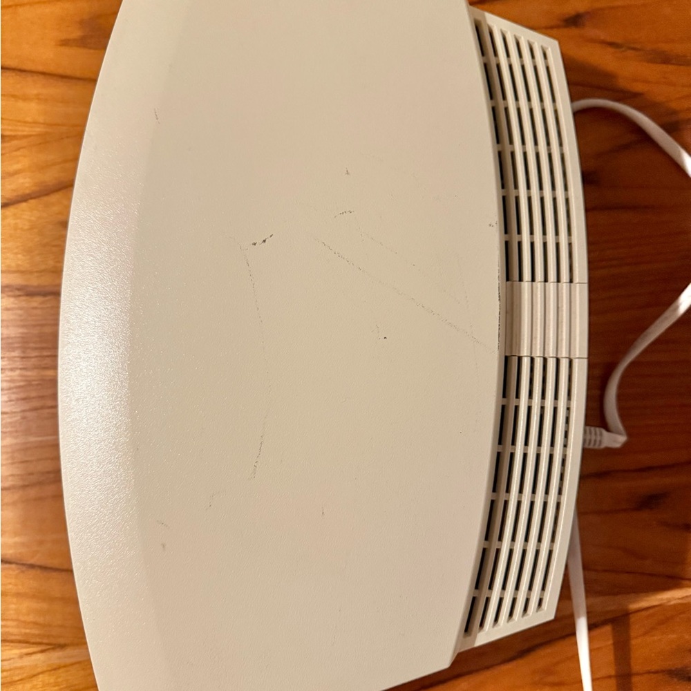 Bose Cream Wave Music System with Accessories - Picture 5 of 11